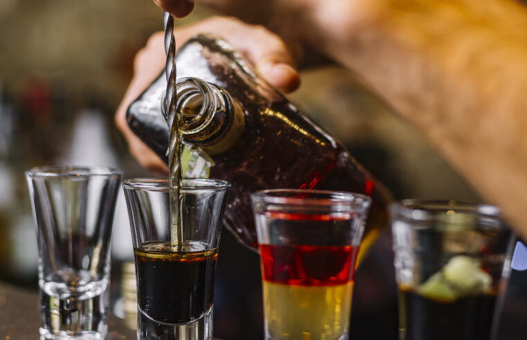 METANOL EM BEBIDAS | Como diferenciar intoxicação de ressaca