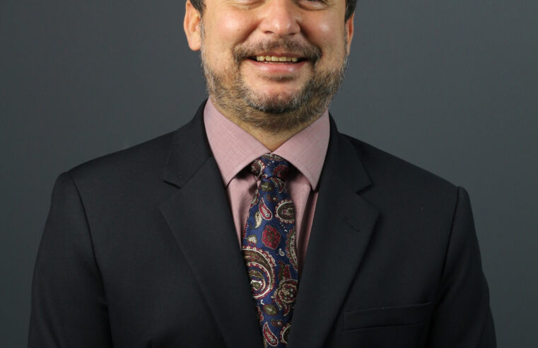 Liderança humanizada: gente cuida de gente, não de cargos