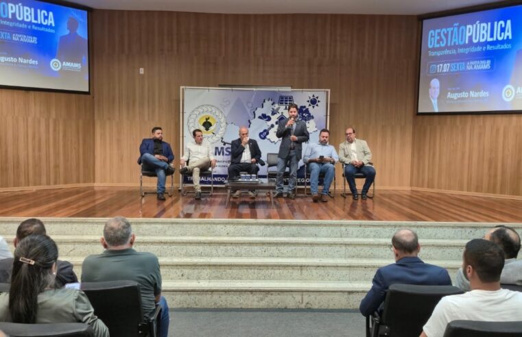 Na AMAMS, ministro Augusto Nardes conclama prefeitos a adotarem governança pública para fortalecer a gestão municipal
