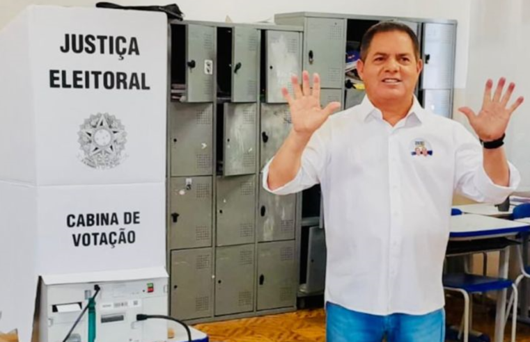 OBRIGADO, JANAÚBA!  | Prefeito Zé Aparecido é reeleito com 96,02% dos votos válidos, alcançando recorde nacional