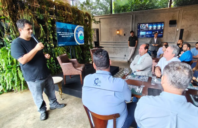 Crea-MG é homenageado em Montes Claros por apoio à qualificação profissional e fortalecimento do setor industrial