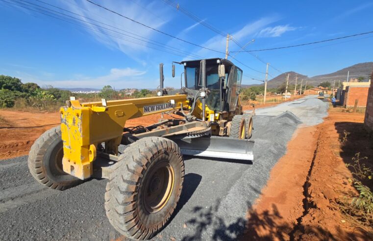Vereadores cobram pavimentação asfáltica
