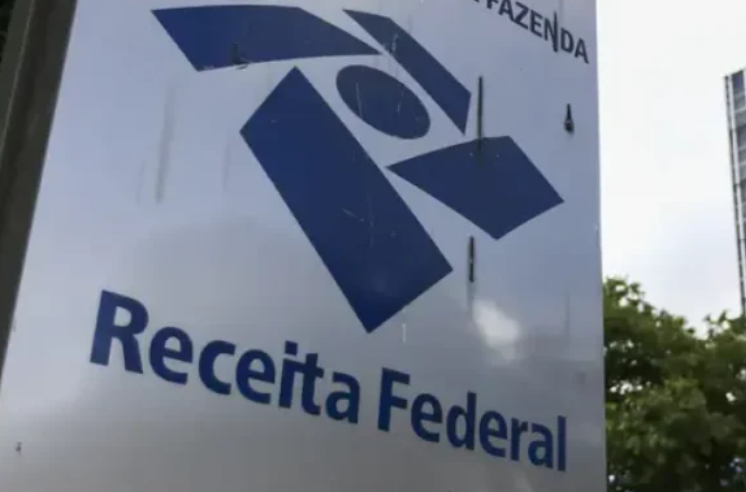 Receita Federal volta a desmentir fake news sobre taxação de transações financeiras acima de R$ 5 mil