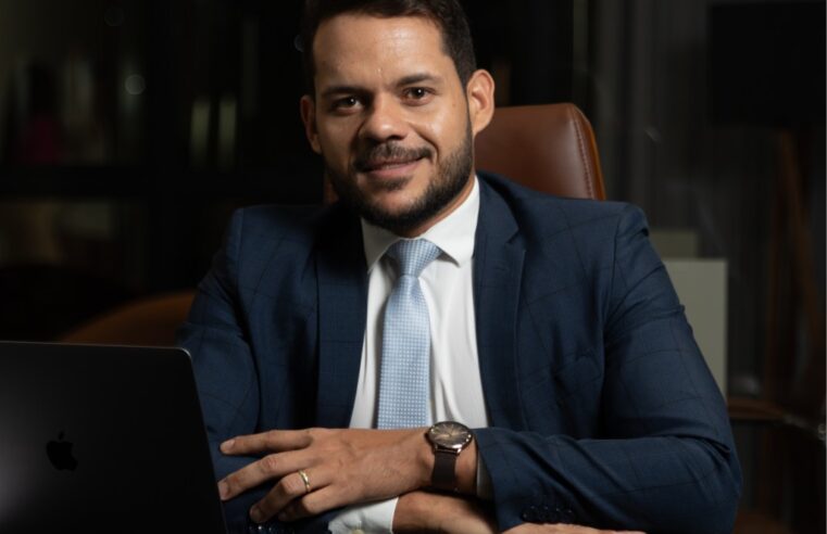 Danilo Soares recebe Título de Cidadão Honorário de Montes Claros em reconhecimento a relevantes serviços prestados à cidade