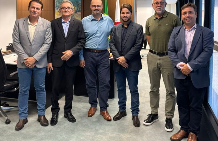 Vice-governador se reúne com presidente da AMAMS para discutir pautas estratégicas do Norte de Minas