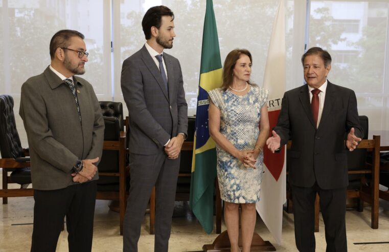 Carlos Pimenta é empossado para seu 8° mandato na ALMG