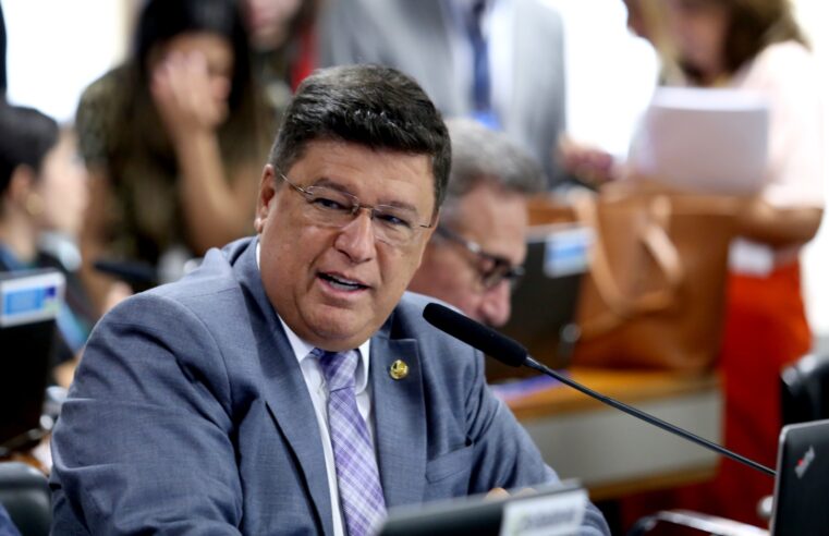 Senador Carlos Viana reforça compromisso com o desenvolvimento do Norte de Minas, em visita à região