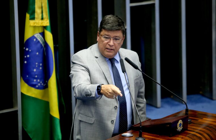 “Fizemos história ao colocar limites nas decisões monocráticas do STF”, disse Carlos Viana