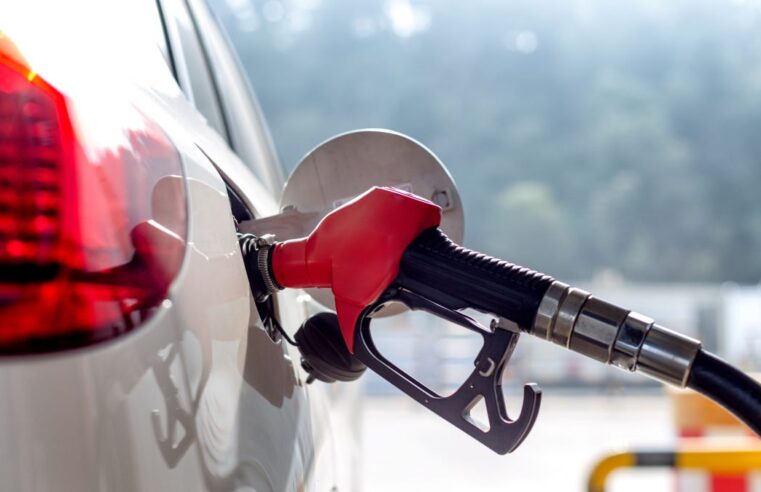 Com intuito de conter preços dos combustíveis, senadores seguem mobilizados