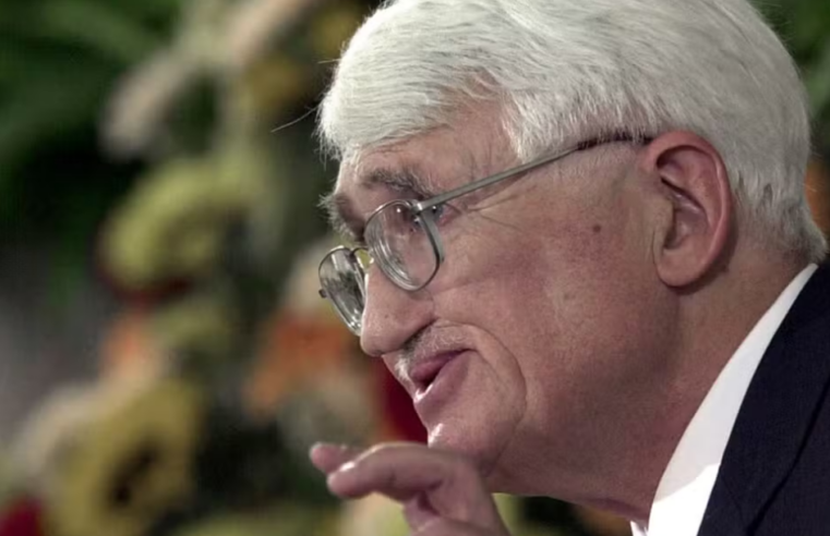 Morre aos 96 anos o filósofo alemão Jürgen Habermas, um dos maiores pensadores da democracia contemporânea