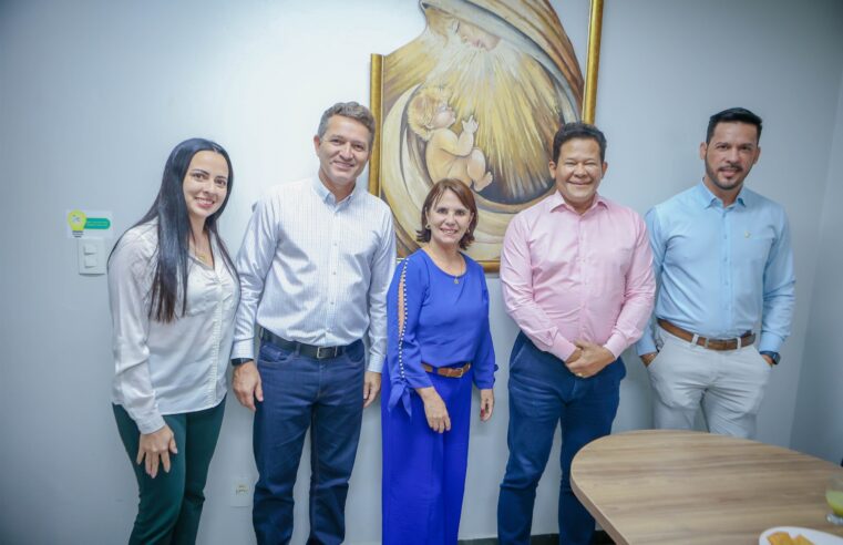 Santa Casa recebe visita da coordenadora regional do IPSEMG