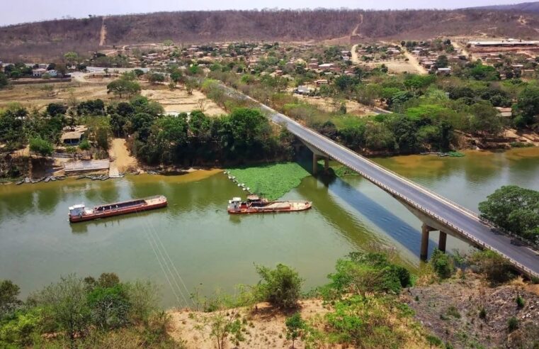 Manifestantes cobram soluções definitivas para a ponte da Barra do Guaicuí