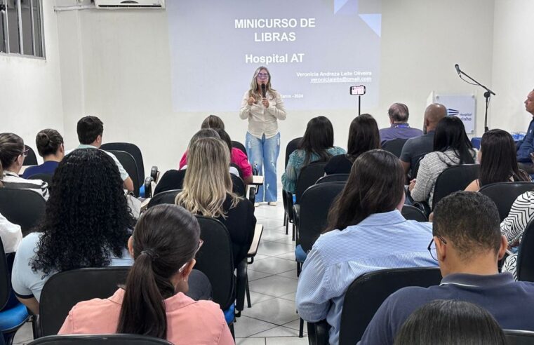 Hospital Aroldo Tourinho promove curso de libras para colaboradores