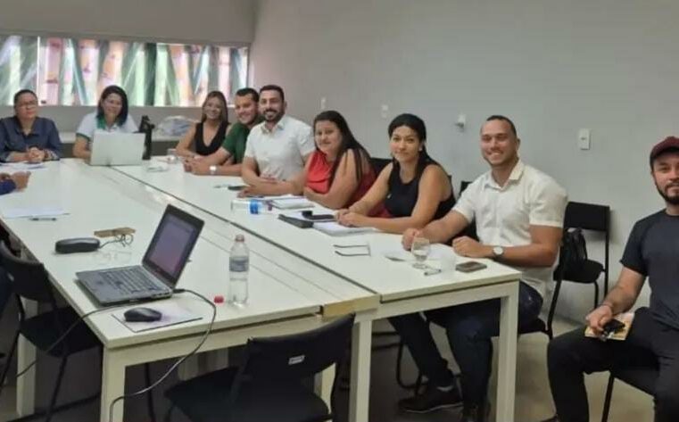 Rubelita participa de Assembleia do Circuito Turístico da Cachaça e reforça compromisso com o fortalecimento do turismo regional