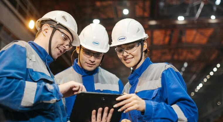 INDÚSTRIA EM 2026 | Saiba quais são as principais tendências e habilidades exigidas