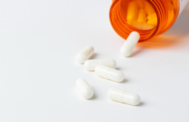 Prefeitura de Montes Claros reforça estoques e garante medicamentos para pacientes do SUS