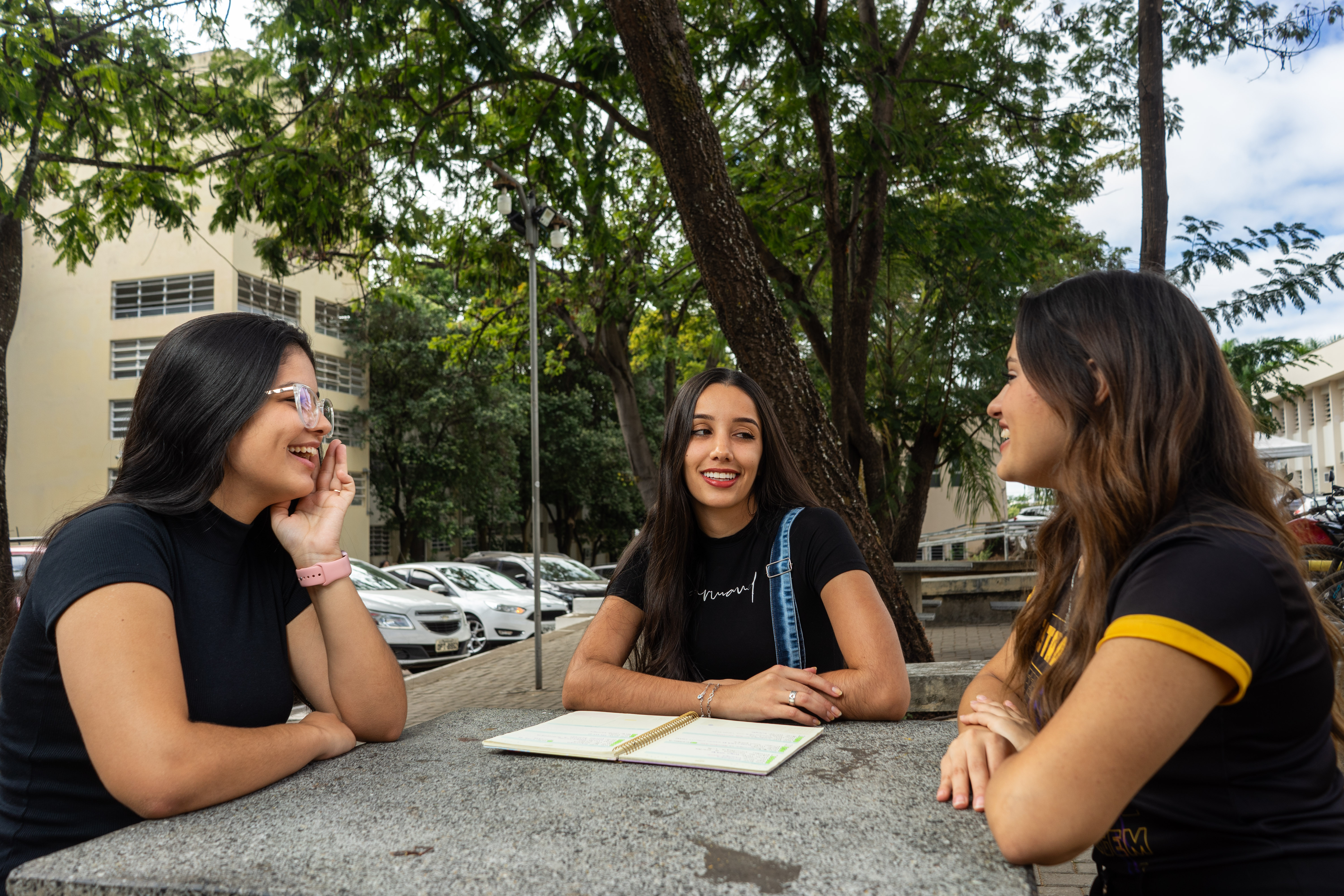 PEAES 2026 | Unimontes abre processo seletivo para auxílios da assistência estudantil