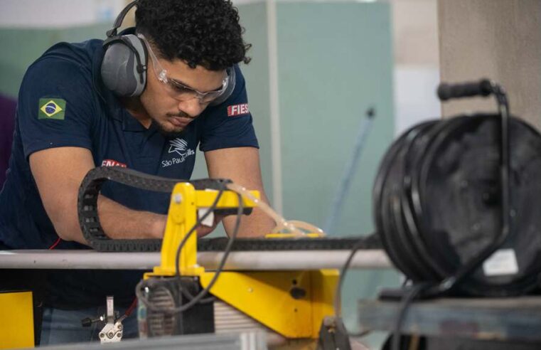 Termina nesta sexta-feira prazo para matrícula de cursos técnicos do SENAI MG por R$ 19,90