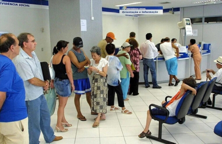 INSS cria comitê estratégico para enfrentar fila de 2,8 milhões de pedidos e acelerar concessão de benefícios