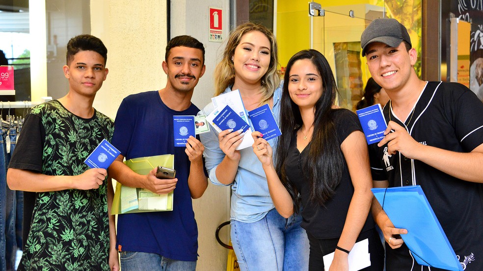 Sesc tem vagas abertas para Programa Jovem Aprendiz em várias cidades de Minas