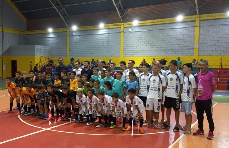 Praça de Esportes abre temporada com amistosos e integração com pais e atletas