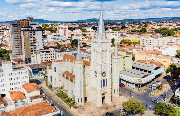 DUAS DATAS | Montes Claros vai comemorar seu aniversário hoje (3/7) e também em 16 de outubro