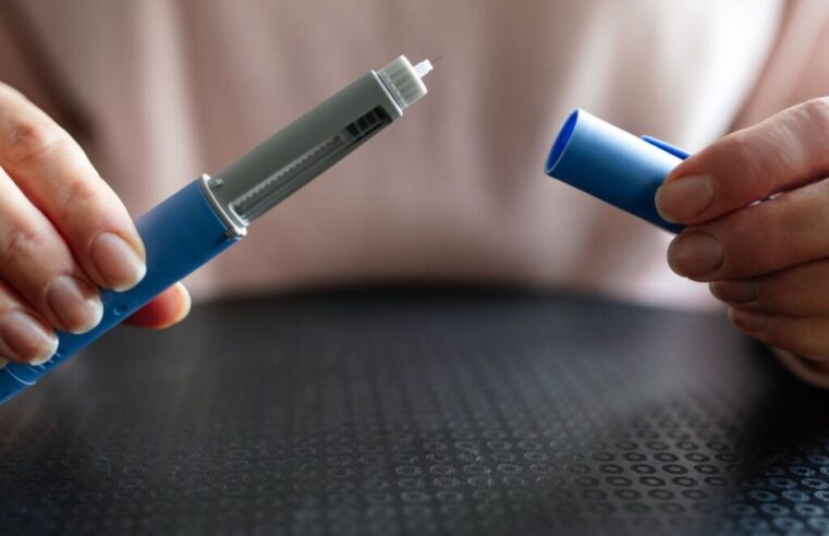 Anvisa proíbe e apreende canetas emagrecedoras paraguaias vendidas ilegalmente no Brasil