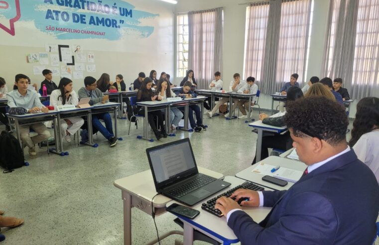 Estudantes de Montes Claros participam de Mini-ONU