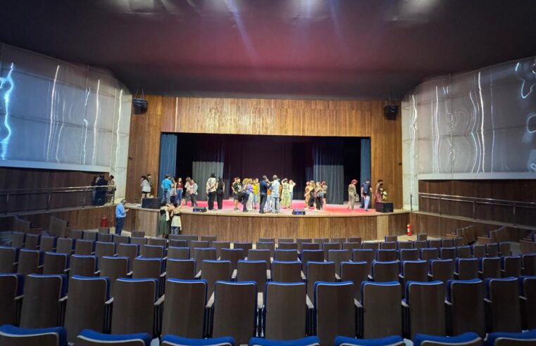 ARTE EM ALERTA | Unimontes apresenta peça “Antropoceno” e reforça debate sobre crise ambiental