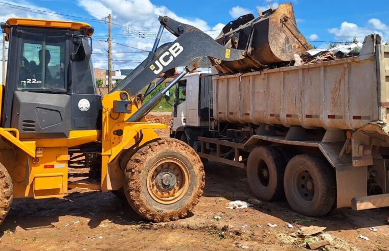 Mais de 800 toneladas de resíduos são retiradas em operação de limpeza nos CASCOS de Montes Claros
