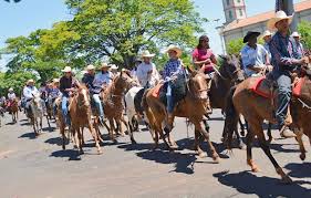 Tradição, cultura e música marcam a 5ª Cavalgada da Comunidade de Boa Vista, em Cristália
