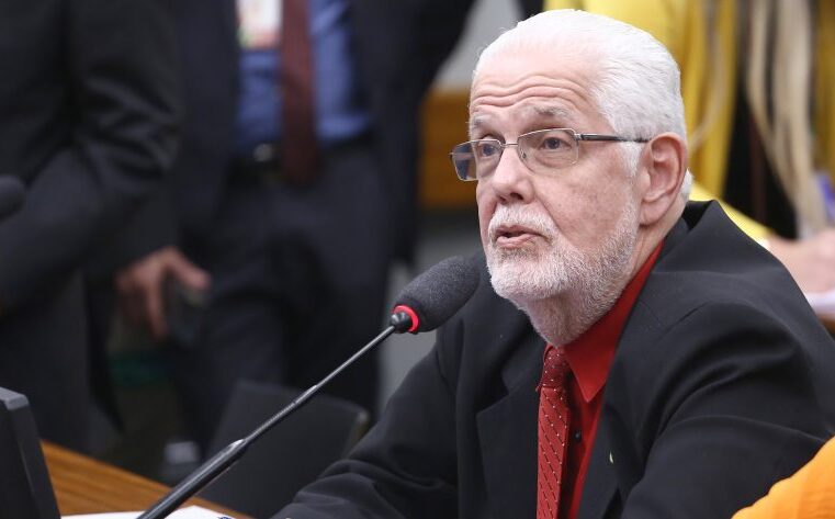 Comissão debate situação do departamento de auditoria do SUS