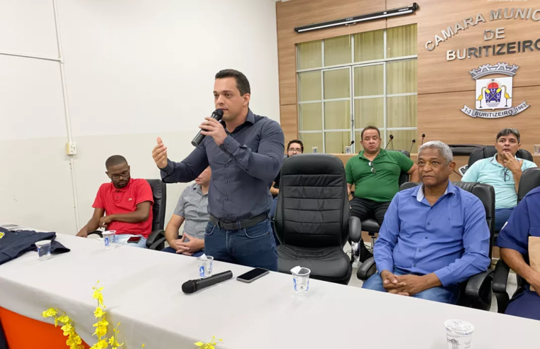 Prefeitura de Buritizeiro entrega fardamento para a Guarda Municipal
