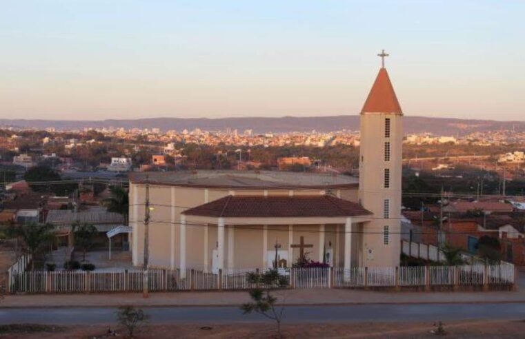 Em nova data, Festa da Padroeira Sagrada Família já movimenta Grande Jaraguá