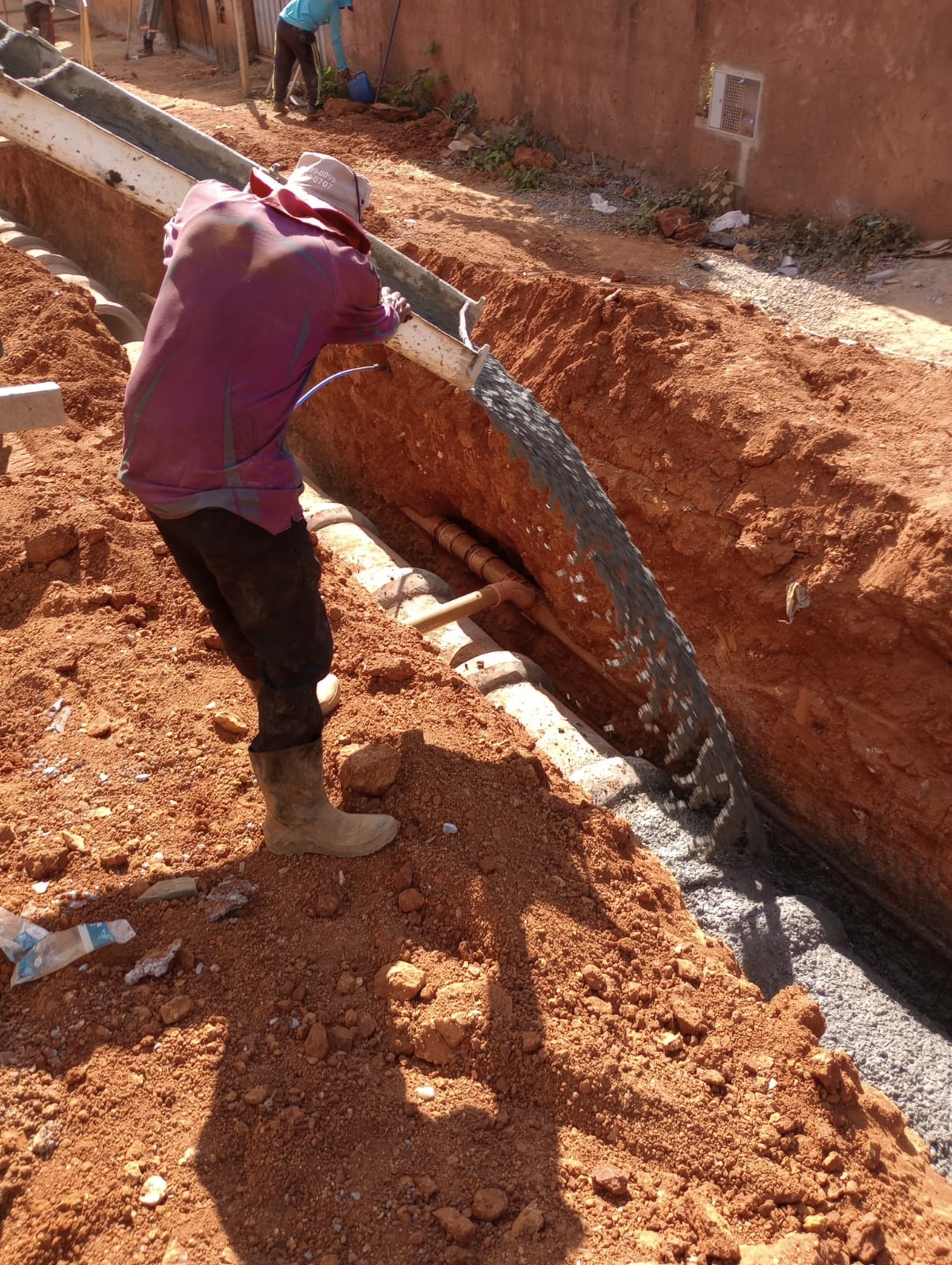 Prefeitura intensifica obras de drenagem na Vila Real