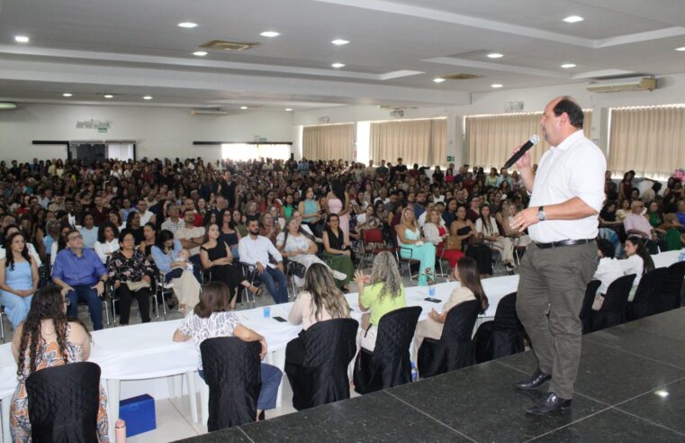 REFORÇO NA EDUCAÇÃO | Prefeitura de Montes Claros dá posse a novos servidores da rede municipal de ensino