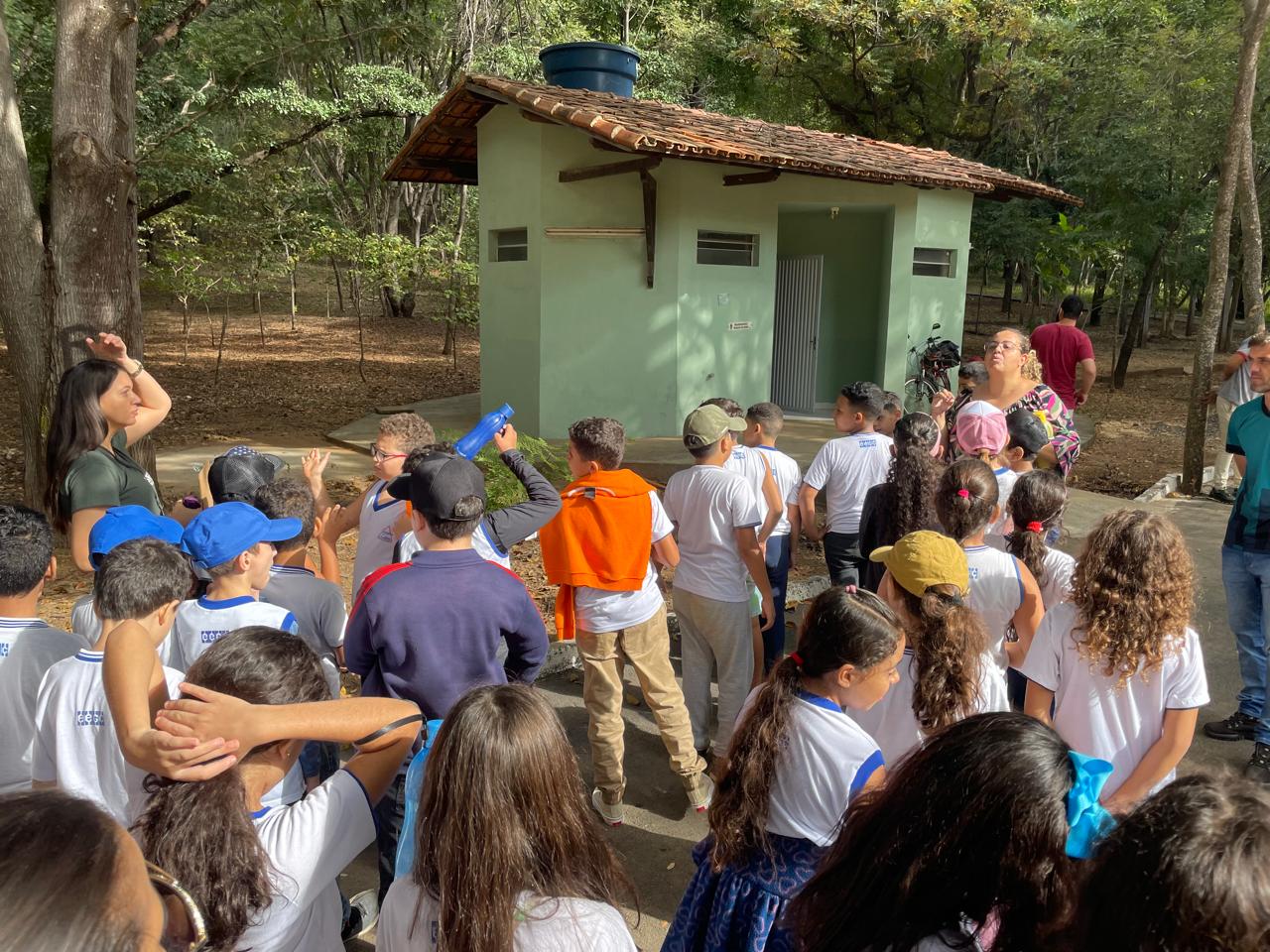 SAIBA COMO AGENDAR | Alunos da Escola Estadual Gonçalves Chaves participam de Trilha Guiada no Parque da Sapucaia