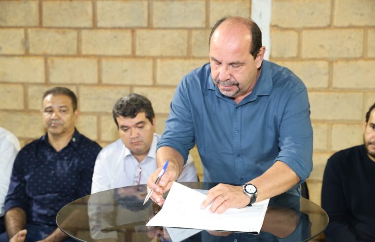 FIM DA ESPERA | Ruas dos bairros Alto da Boa Vista e Santo Antônio II finalmente serão pavimentadas após décadas de espera