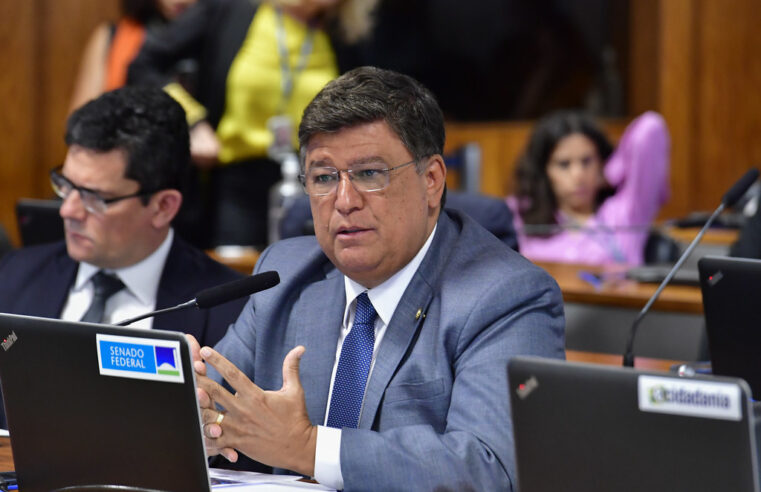 Senador Carlos Viana se encontra com prefeitos para debater investimentos em áreas prioritárias