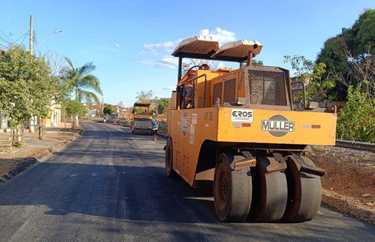 Lanche Fraterno celebra revitalização na beira da linha férrea do Bairro Morrinhos
