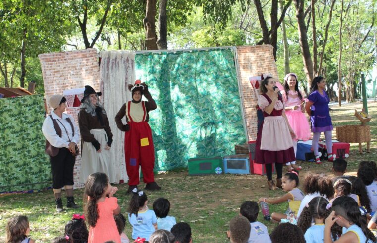 Prefeitura promove teatro e contação de histórias no Parque Municipal
