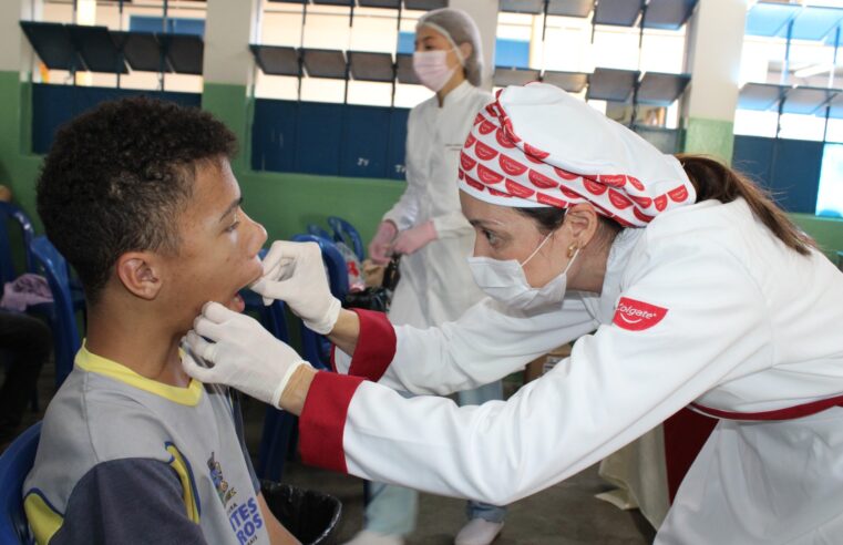 Mega triagem leva atendimento odontológico gratuito a estudantes