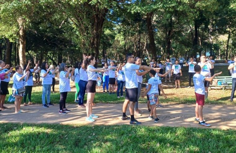 Prefeitura e parceiros promovem dia de conscientização e plantio de mudas no Parque Milton Prates