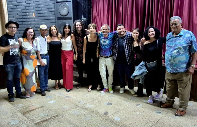 Poetas homenageados e manifestações artísticas tomam as ruas e palcos de Montes Claros na abertura do 39º Psiu Poético