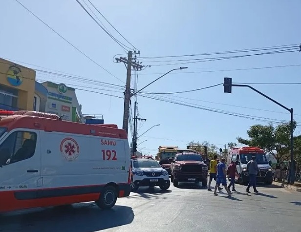 MONTES CLAROS | Grave engavetamento deixa um morto e cinco feridos na avenida Governador Magalhães Pinto