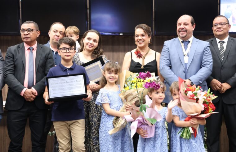Prefeito de Montes Claros é homenageado com a Medalha Humberto Souto