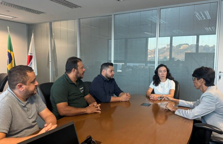 Encerramento de lixões, licenciamento ambiental, e políticas públicas para o controle populacional de cães e gatos é pauta de reunião