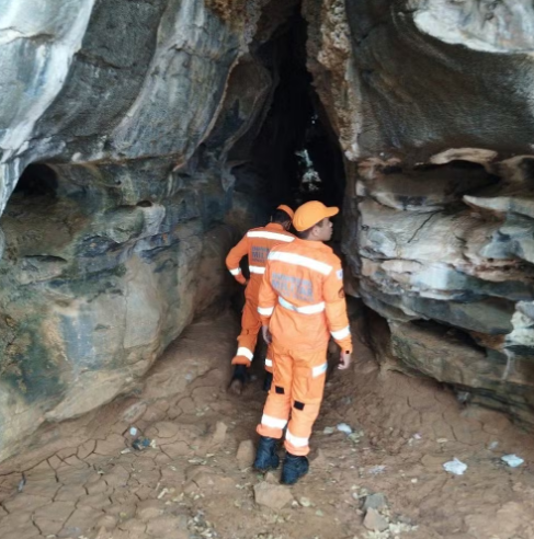 JAÍBA | Corpo de Bombeiros realiza buscas por idosos desaparecidos em mata fechada