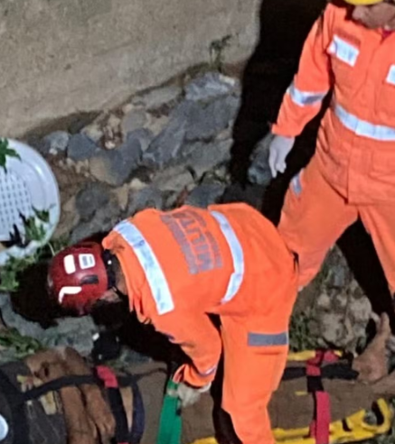 Homem é resgatado após cair em córrego em Montes Claros