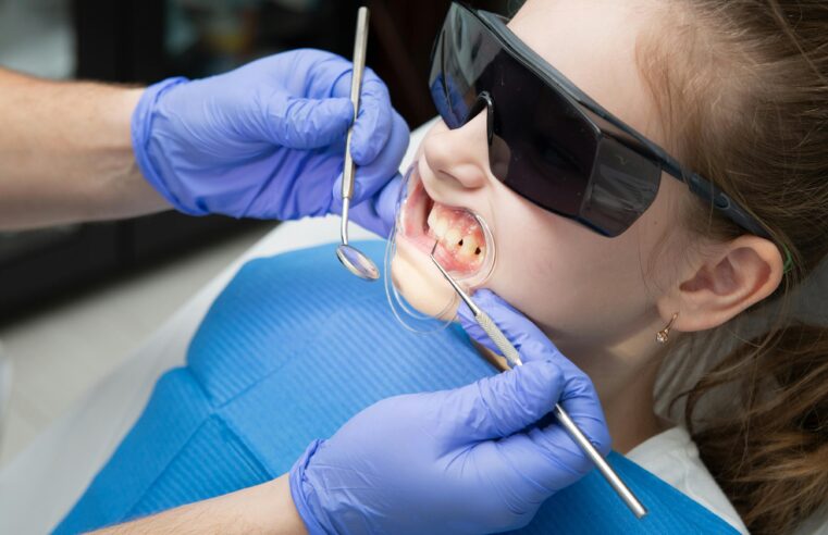 DIA B DE SAÚDE BUCAL | Escolas e Cemeis recebem ações odontológicas e reforçam prevenção entre crianças em Montes Claros